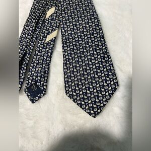 Authentic Salvatore Ferragamo Men’s Tie 100% Silk Made in Italy pre-owned